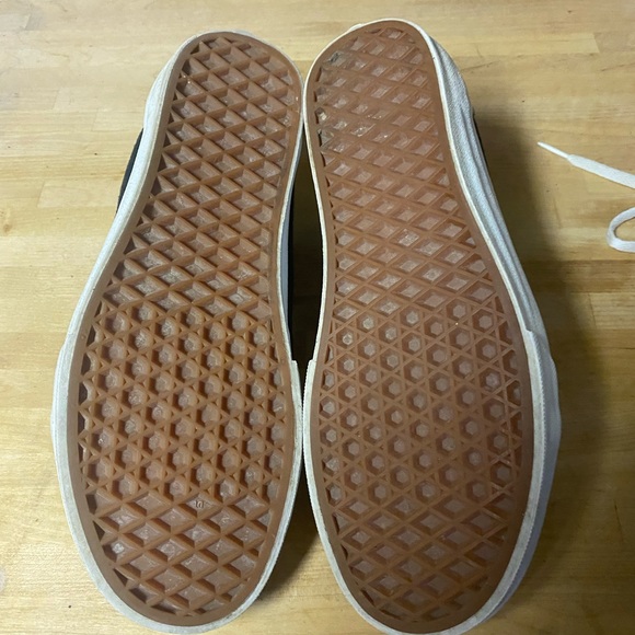 Vans old skool women size 7.0 or men size 5.5 on sale🔥 - Picture 8 of 9